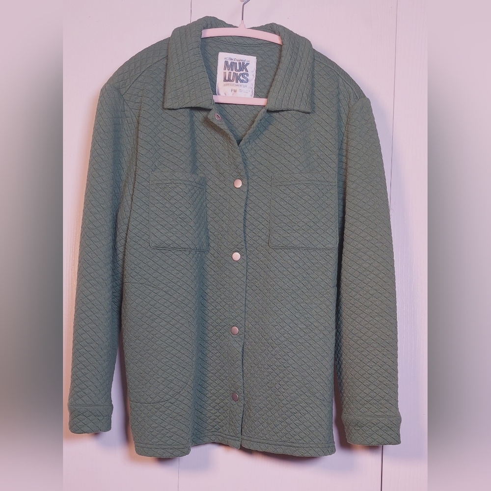 Muk Luks Quilted Shacket Sage Green Size Medium Snap Front Cozy Comfy Jacket